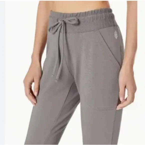 FP Movement by Free People Sweats / Joggers gray size small - Picture 4 of 4